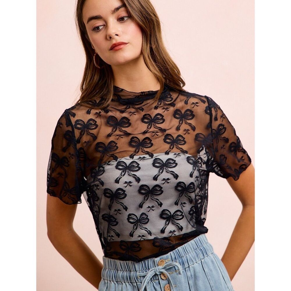 BiBi High Neckline Short Sleeves Bow Pattern Mesh Top sz Small